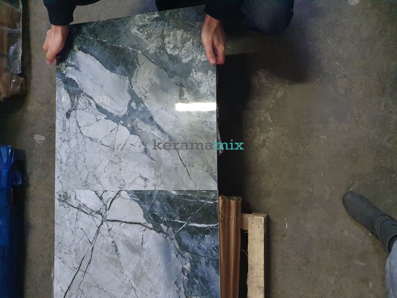 Керамограніт Inspiro | Archimarble Grey YH5-G (GREY POLISHED) 600x600 см 12653 фото