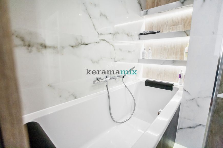 Керамогранит Netto Ceramika | Carrara Polished 80&times;80 18012 фото